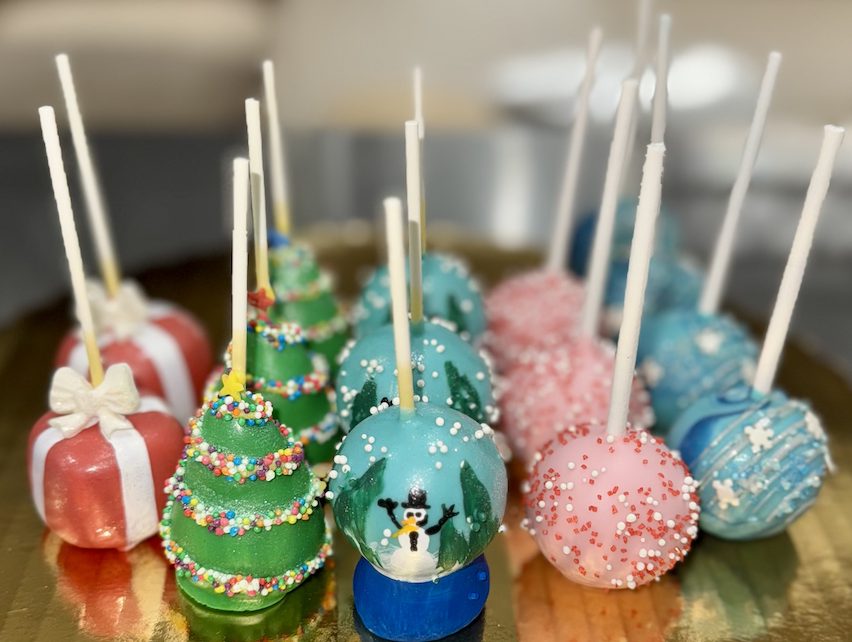 Christmas Cake Pops