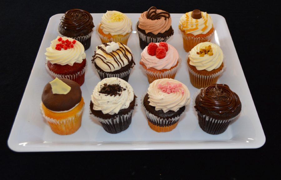 12 Gourmet Cupcakes - Signature Variety Pack