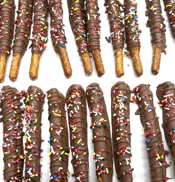 Chocolate-Dipped Pretzels